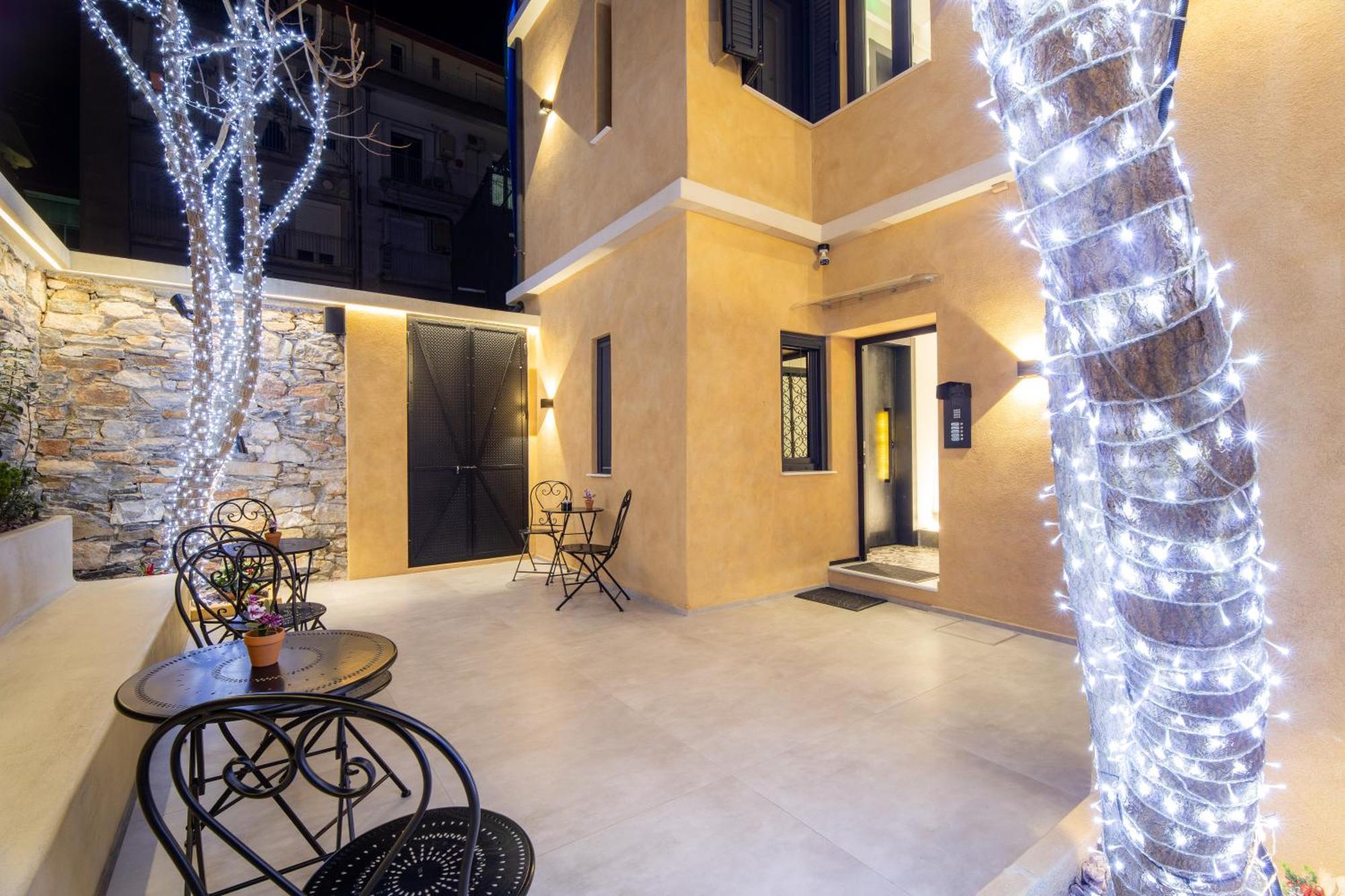Ferienwohnung Luxury - Le Petit Bati Volos Exterior foto
