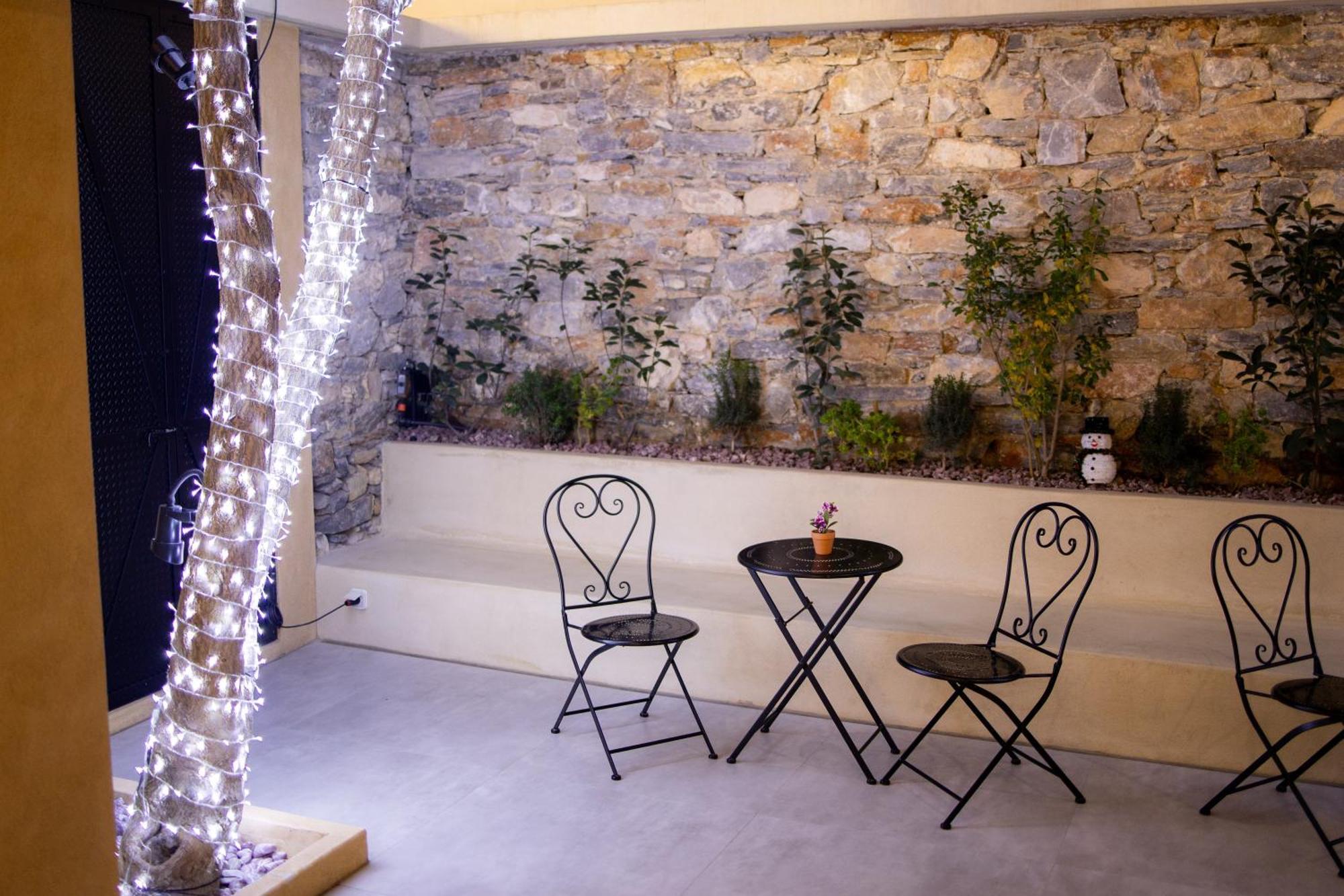 Ferienwohnung Luxury - Le Petit Bati Volos Exterior foto